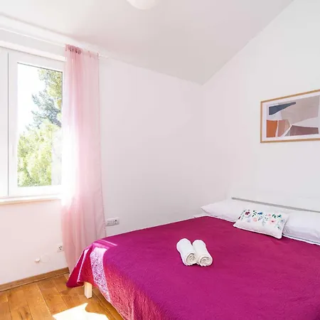 Hladilo - Two Bedroom With Balcony *