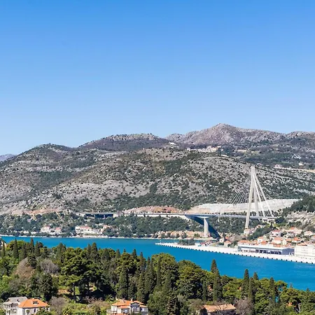 Modern In With Balcony Apartment Dubrovnik