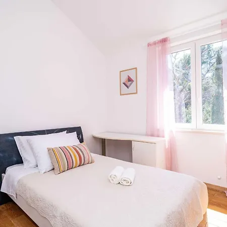Apartamento Hladilo - Two Bedroom With Balcony Dubrovnik