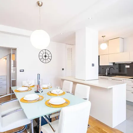 아파트 Hladilo - Two Bedroom With Balcony 두브로브니크
